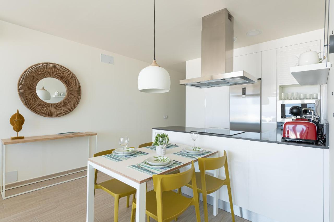 Elegant Living With Great Views Of Las Canteras Beach Las Palmas Exterior photo